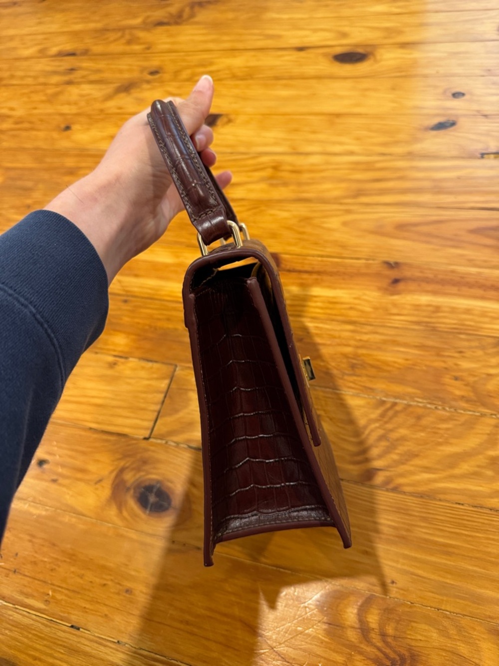 Structured Croc-Embossed Mini Top Handle Bag in Deep Burgundy, real leather - Picture 4 of 7